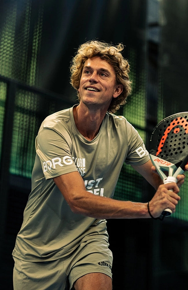 Bart van Kampen geeft padelles bij CLUBHOUSE PADEL